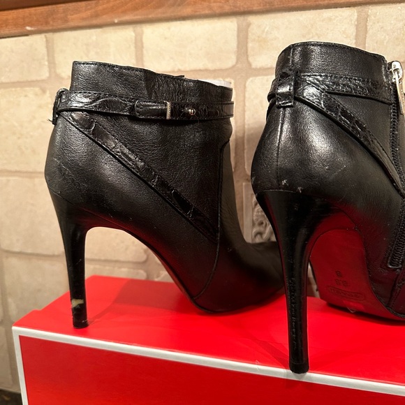 Coach Ursa ankle leather bootie stiletto heel size 8.5 - Picture 3 of 11